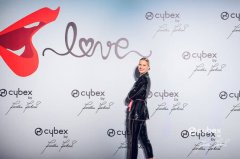 CYBEX携手超模Karolina Kurkova发布新品