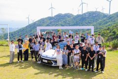 跨越十月的用户联结：2025北京现代